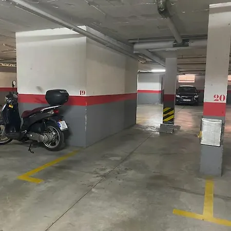 Lujoso Piso Centro Aparcamiento Privado, Terraza & Ac Апартаменты Малага
