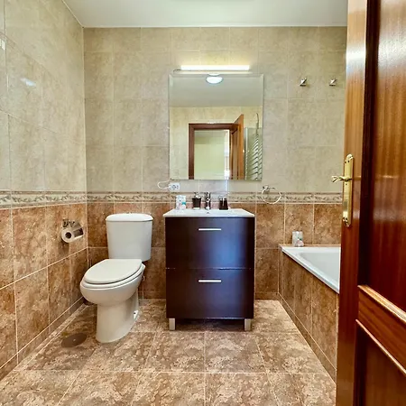 Апартаменты Lujoso Piso Centro Aparcamiento Privado, Terraza & Ac *