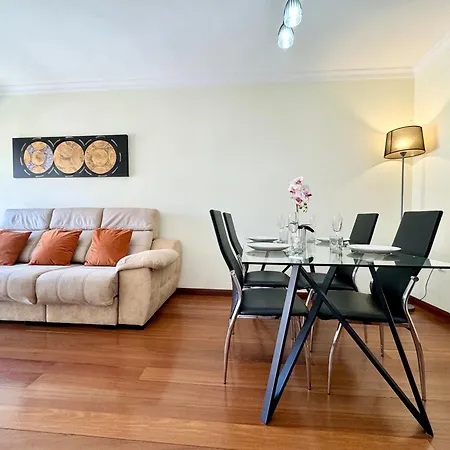 Апартаменты Lujoso Piso Centro Aparcamiento Privado, Terraza & Ac