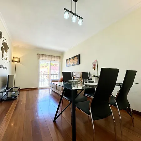Lujoso Piso Centro Aparcamiento Privado, Terraza & Ac Апартаменты Малага