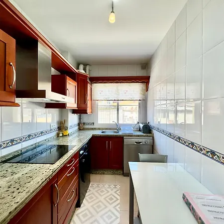 Апартаменты Lujoso Piso Centro Aparcamiento Privado, Terraza & Ac Малага